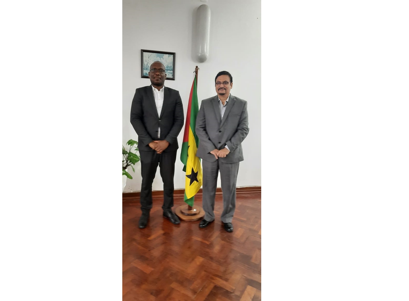 Ambassador met the Minister of Finance of the Republic of Sao Tome and Principe on 2 December 2022