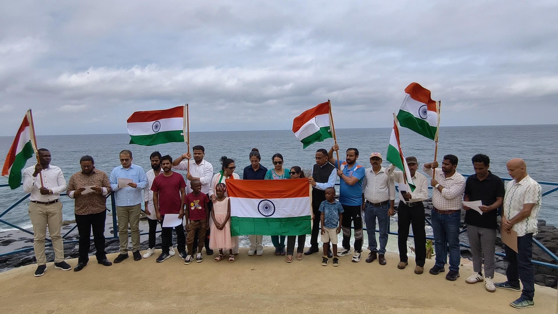 Mass singing of Vande Mataram on the shores of the Atlantic Ocean